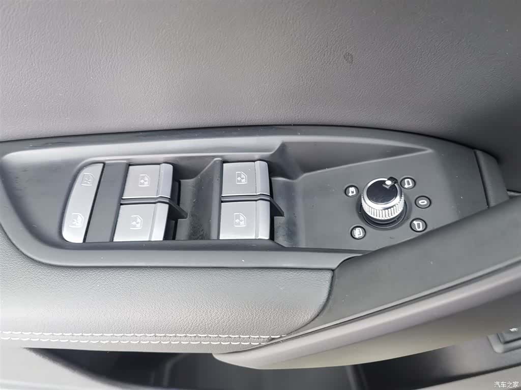 Audi Q5L, 2023 9