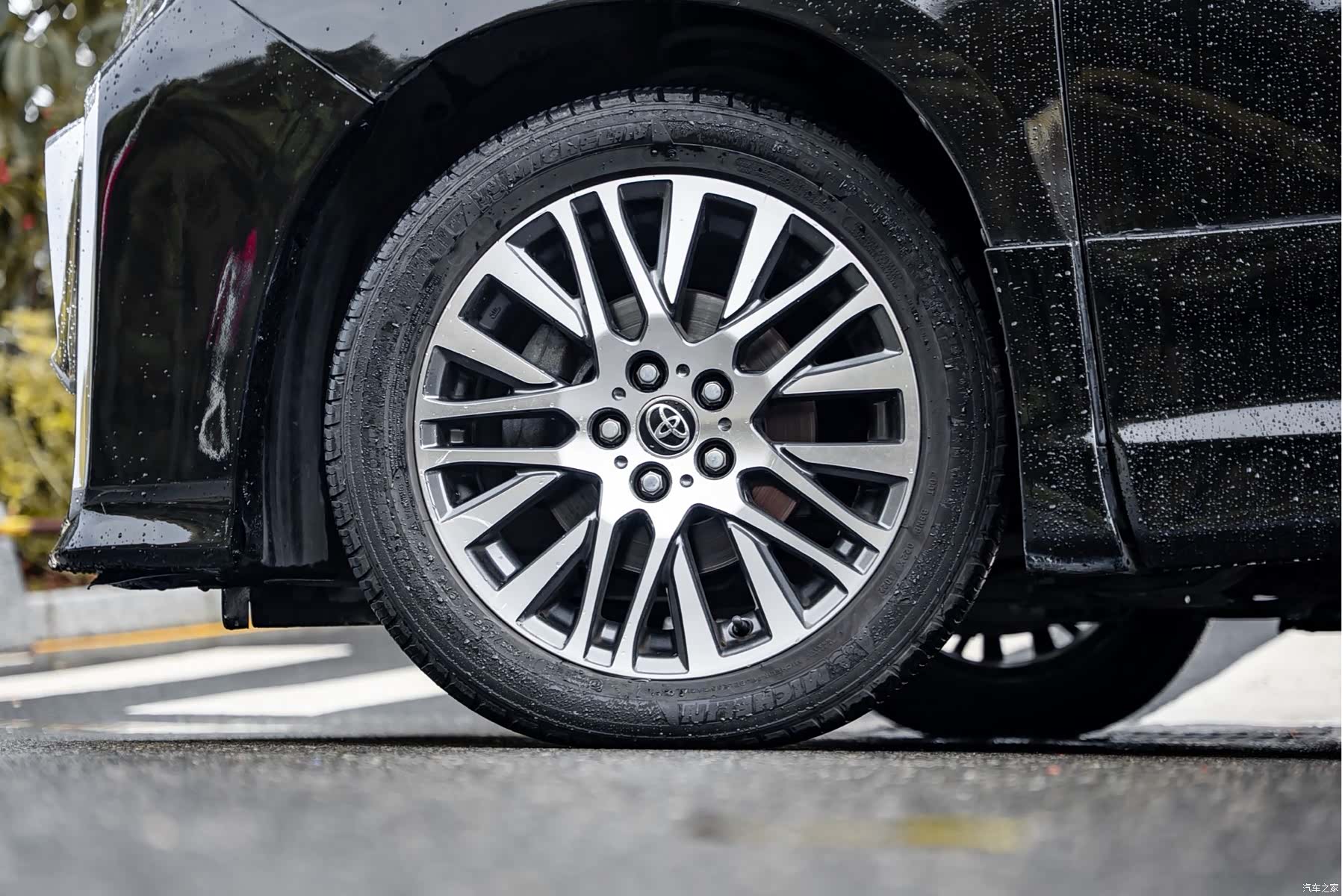 Toyota Alphard, 2016 17