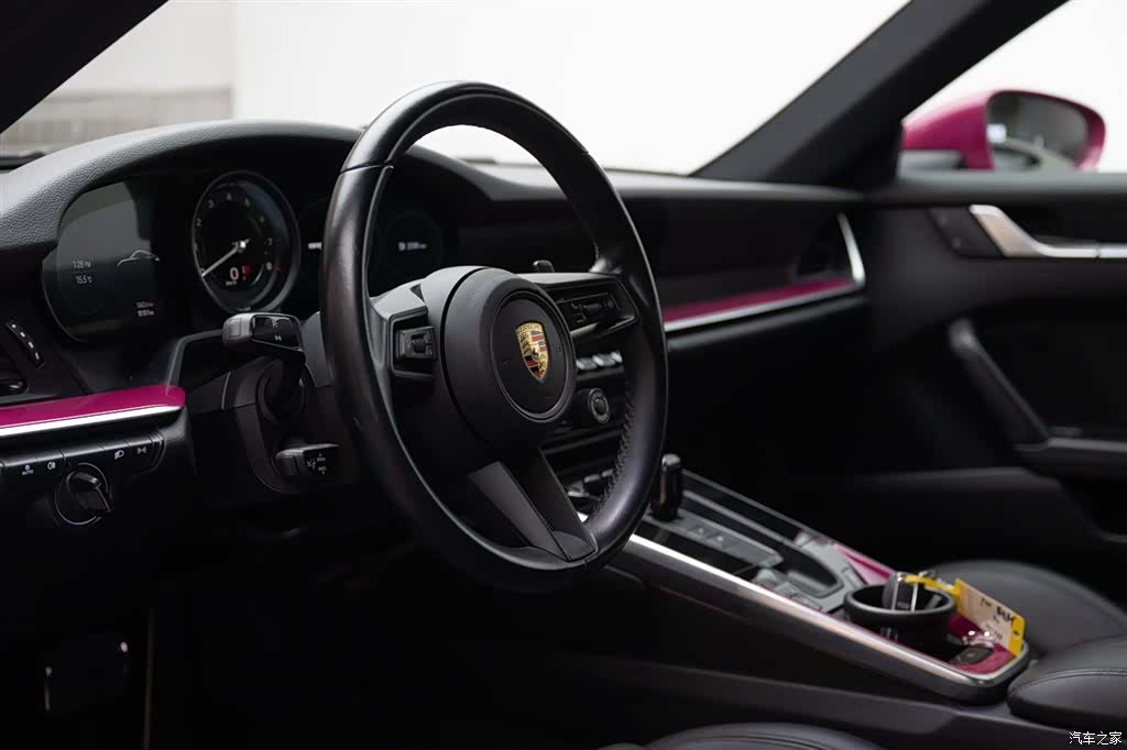 Porsche 911, 2023 9