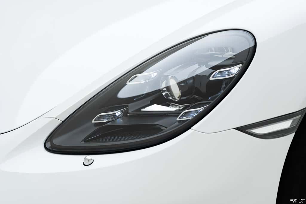 Porsche Cayman, 2019 все фото