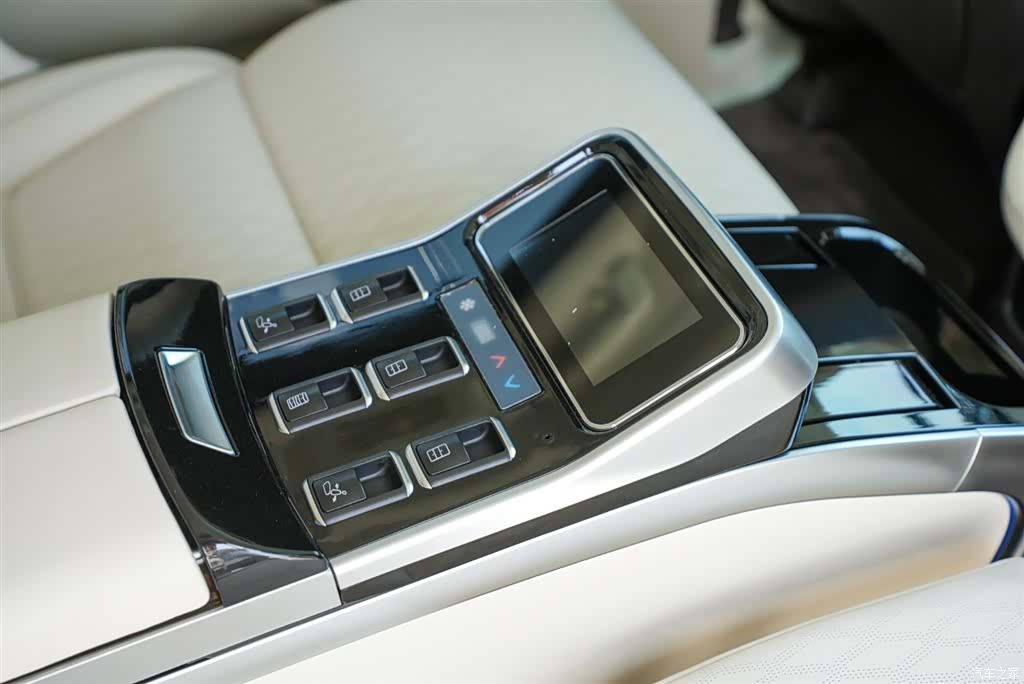 Lincoln Navigator, 2018 22