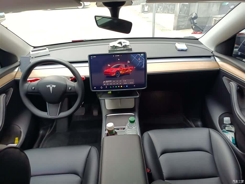 Tesla Model Y, 2022 6