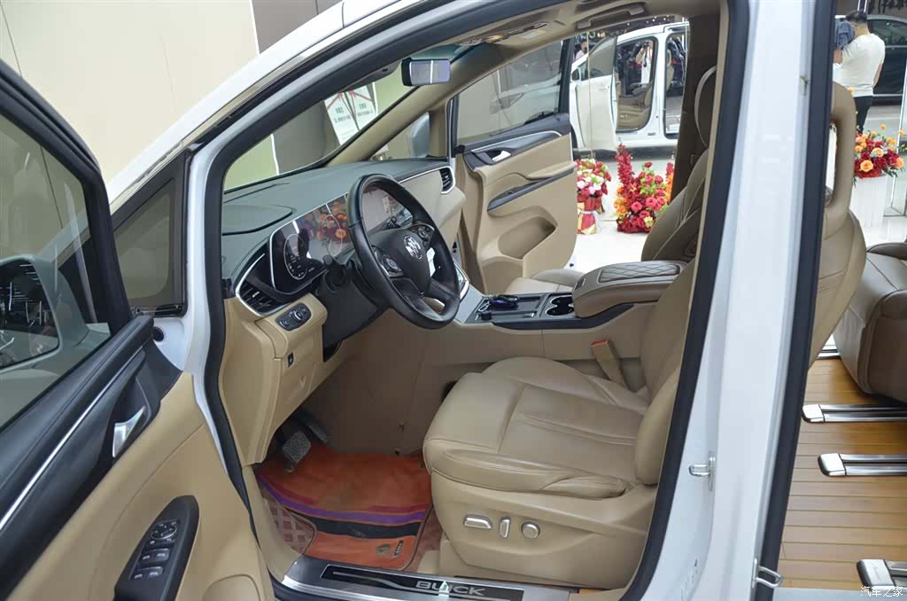 Buick GL8, 2020 4