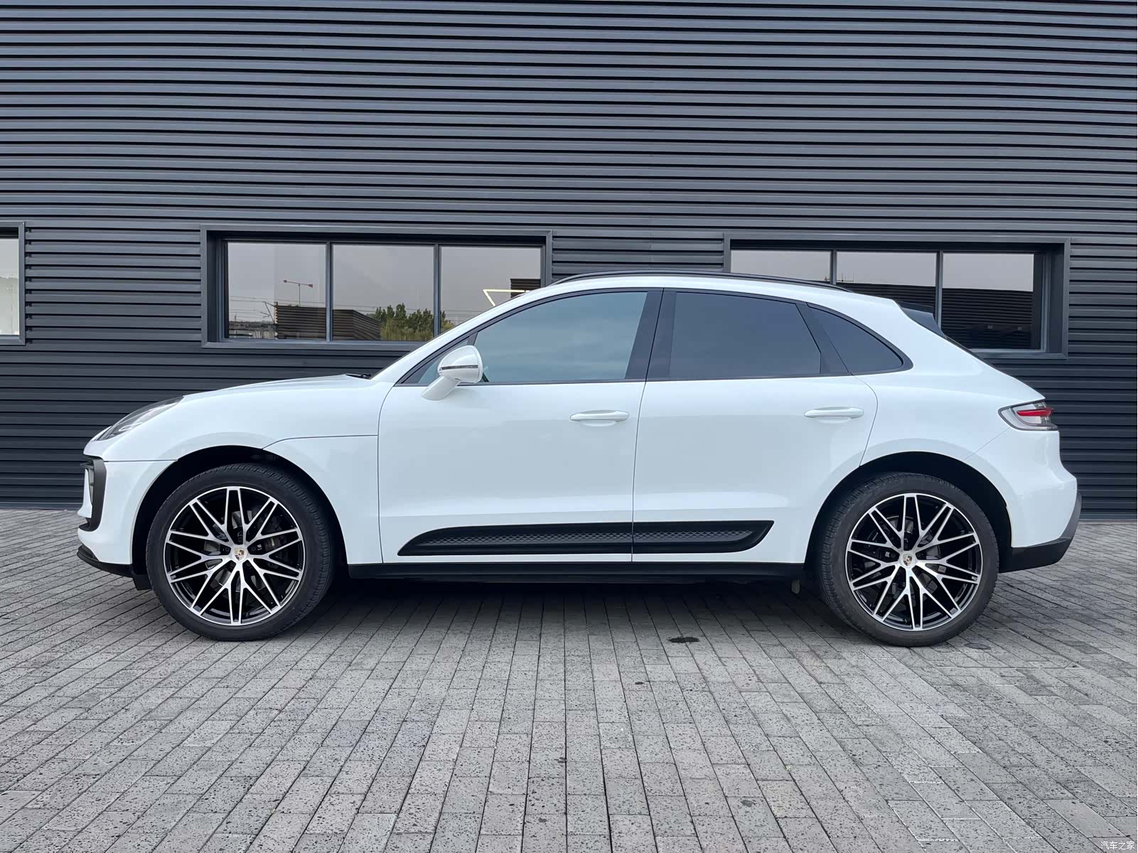 Porsche Macan, 2022 3