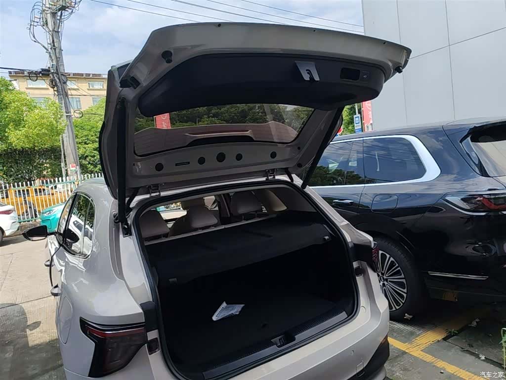 MG ES5, 2024 19