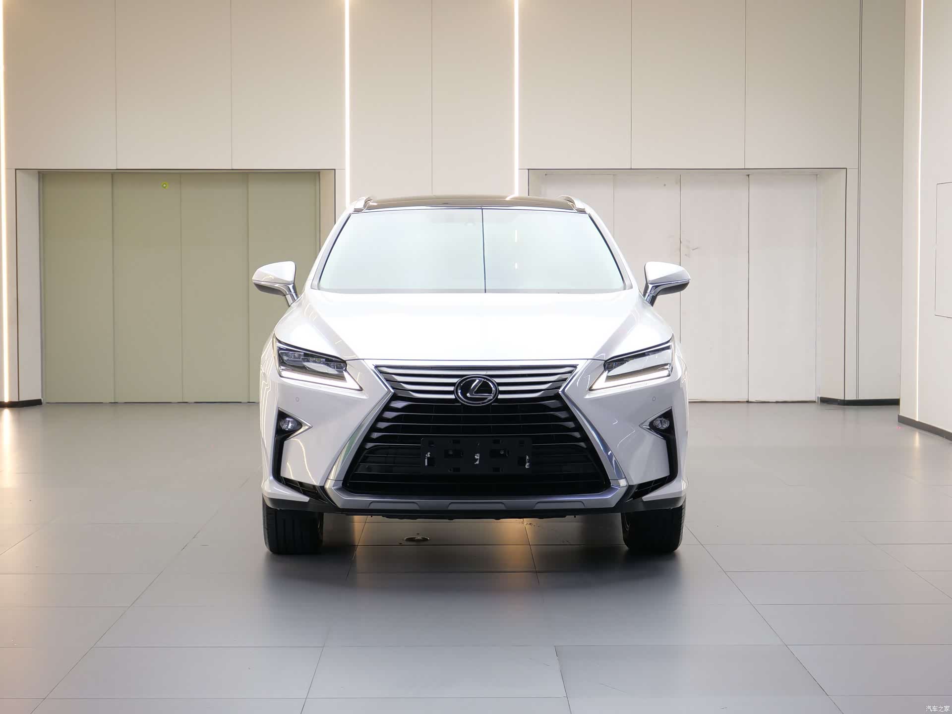 Lexus RX, 2018 2