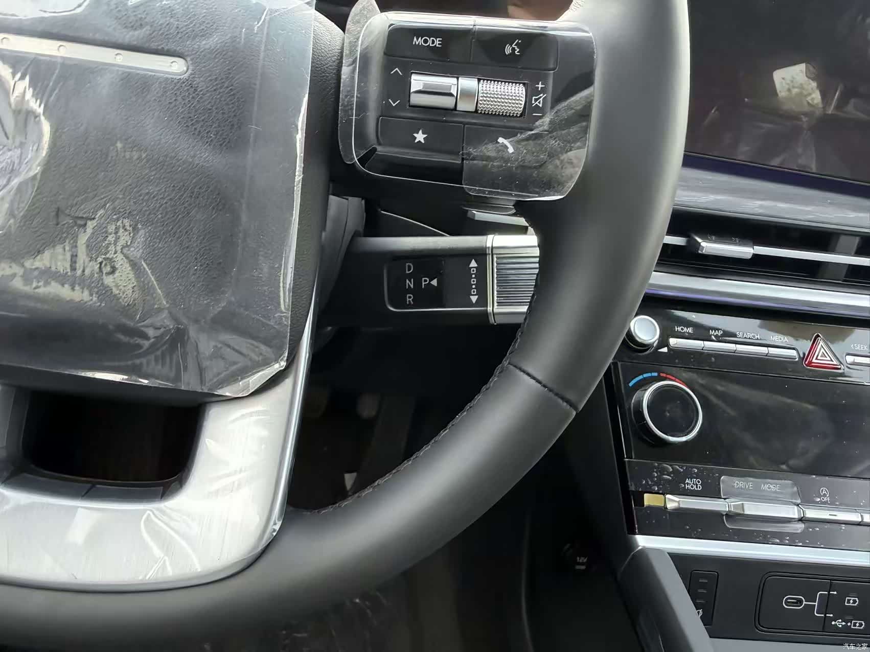 Hyundai Santa Fe, 2024 9
