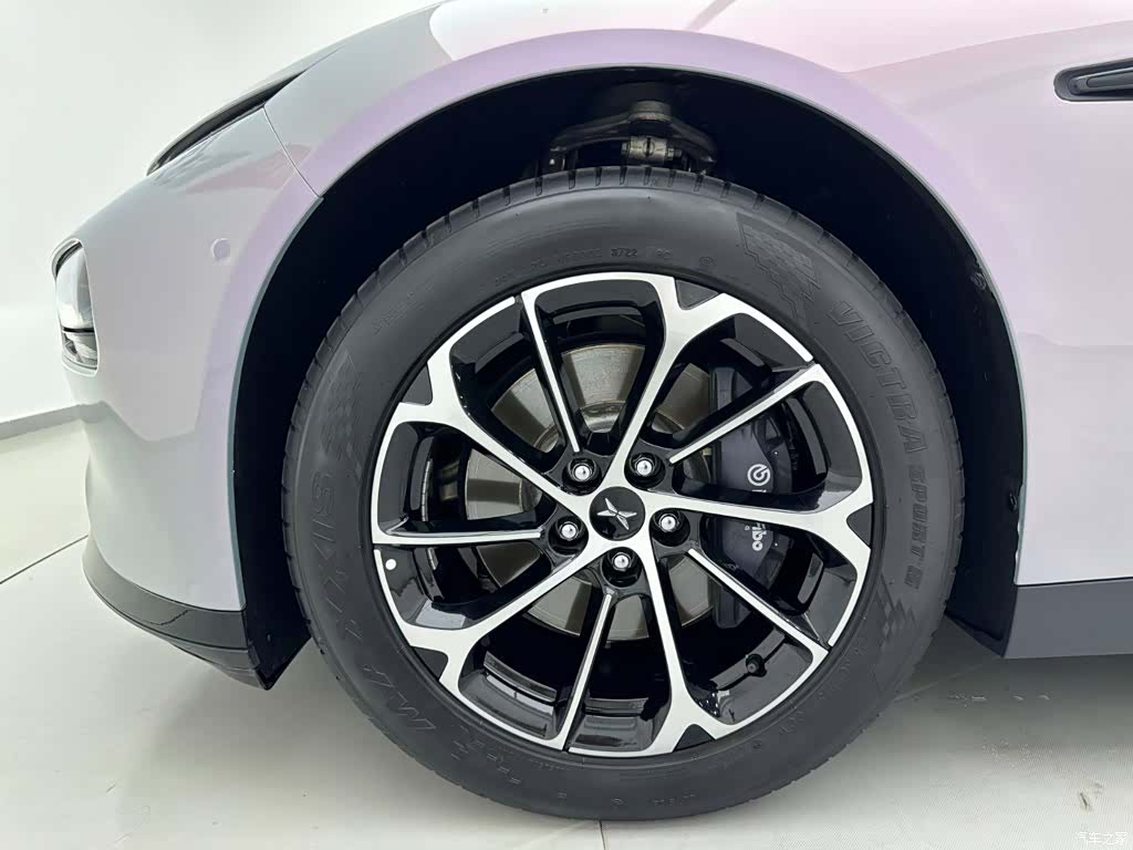Xpeng P7, 2023 32