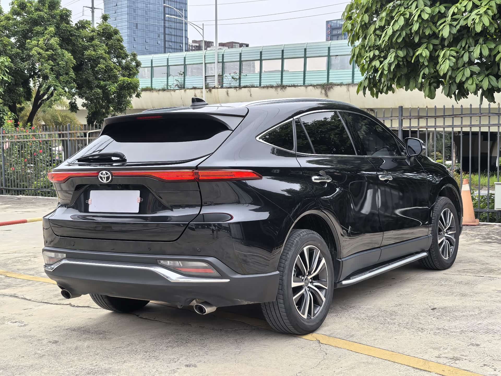 Toyota Harrier, 2022 все фото