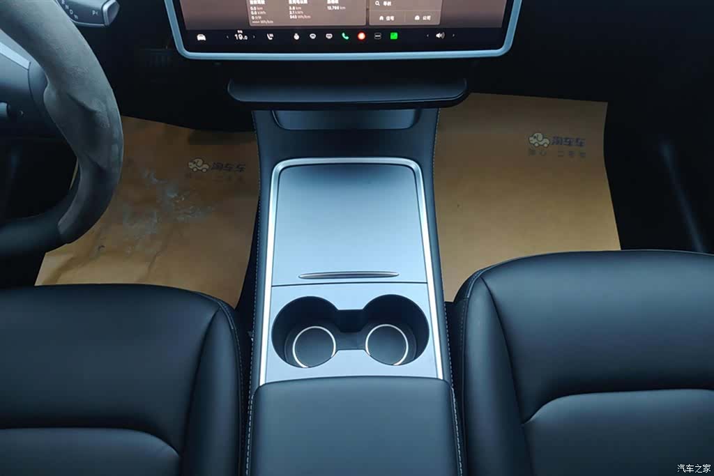 Tesla Model Y, 2023 16
