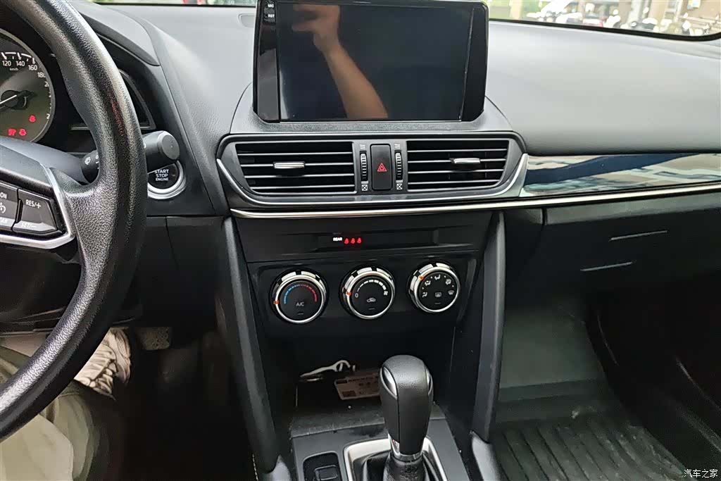 Mazda CX-4, 2021 12