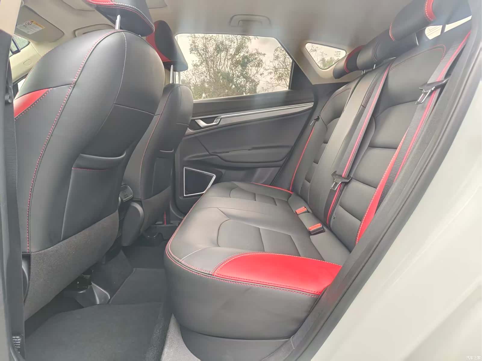 Geely Emgrand, 2020 6