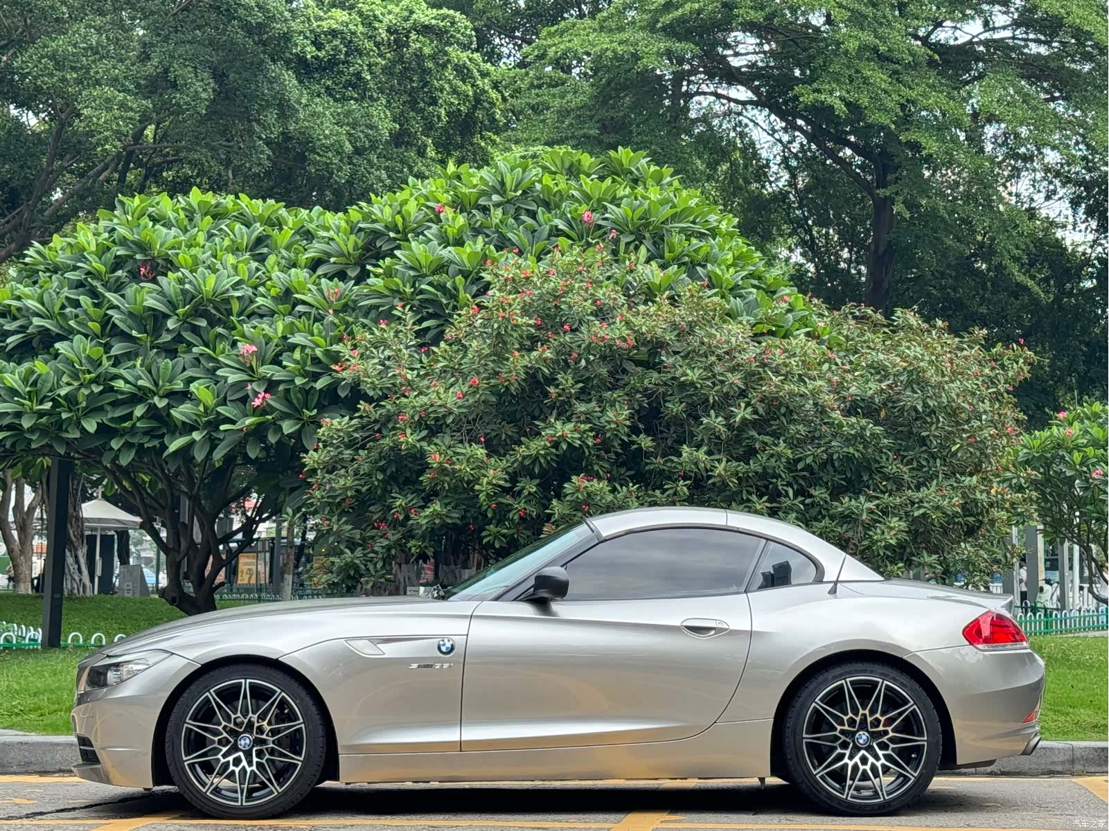 BMW Z4, 2011 15