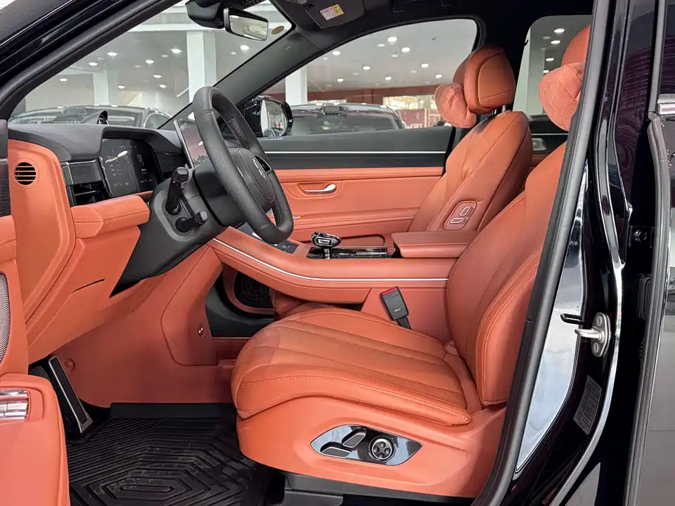 AITO Ask the world M7