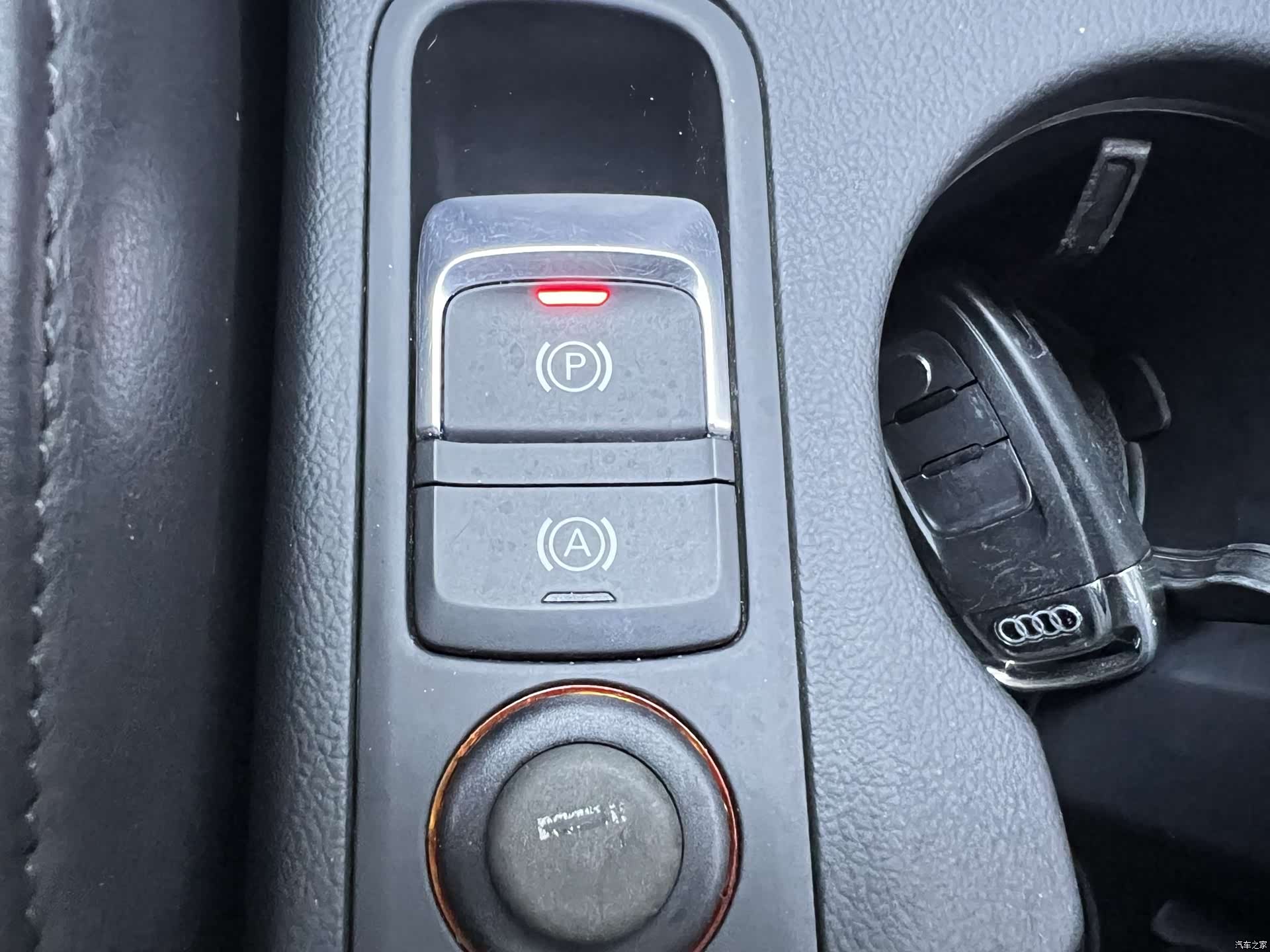 Audi Q3, 2014 28