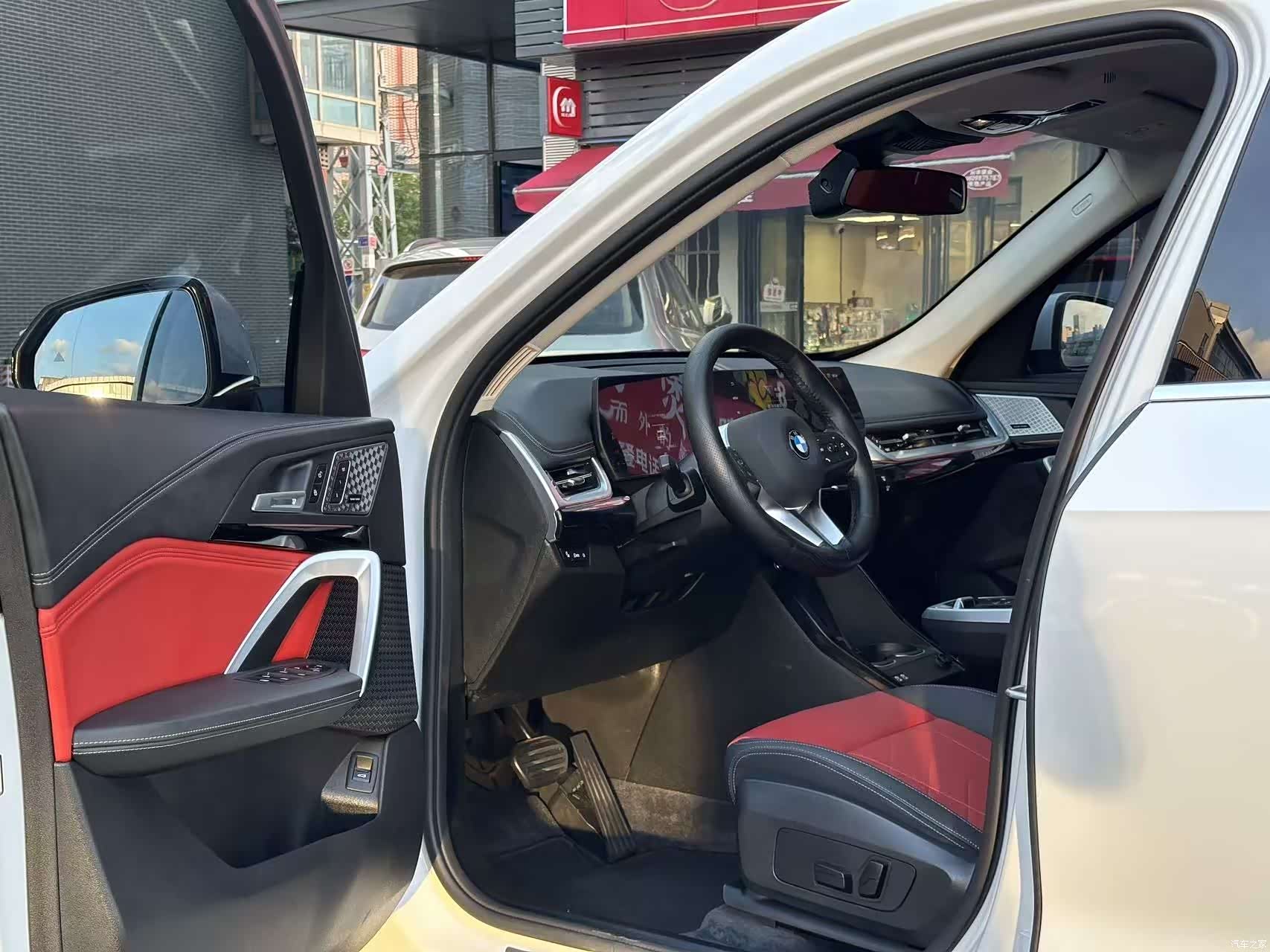 BMW X1, 2025 6