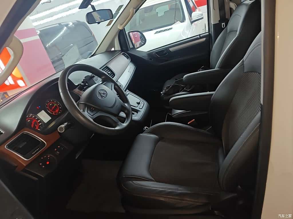 Maxus G10, 2016 15