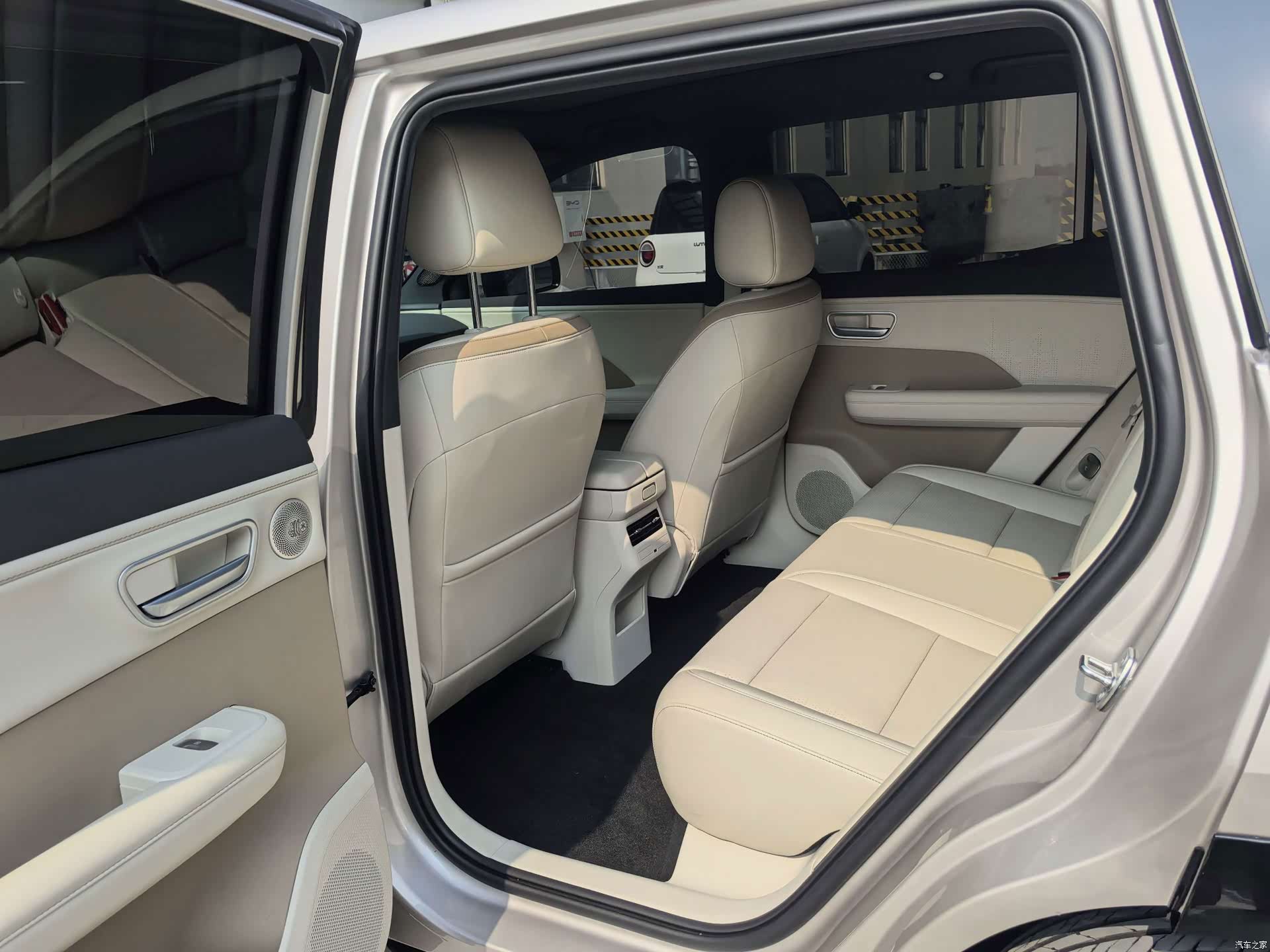 Toyota 3X, 2025 все фото