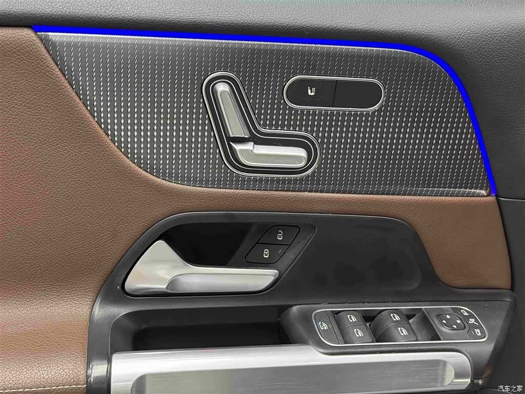 Mercedes-Benz GLB, 2022 15