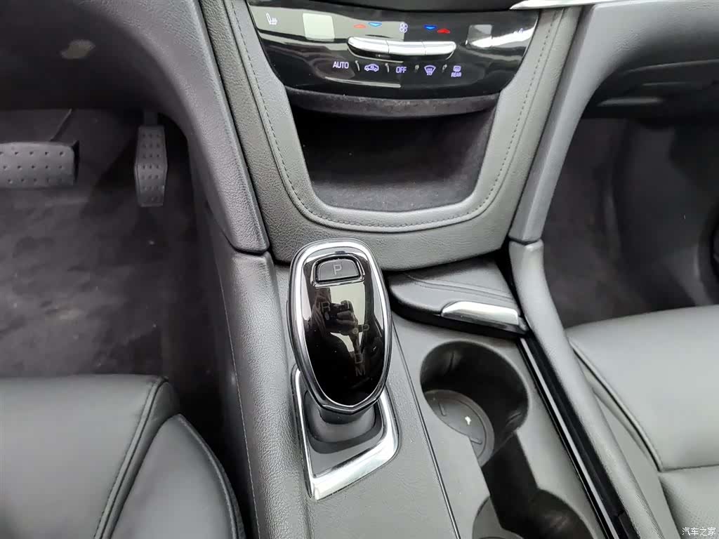 Cadillac XT5, 2017 13