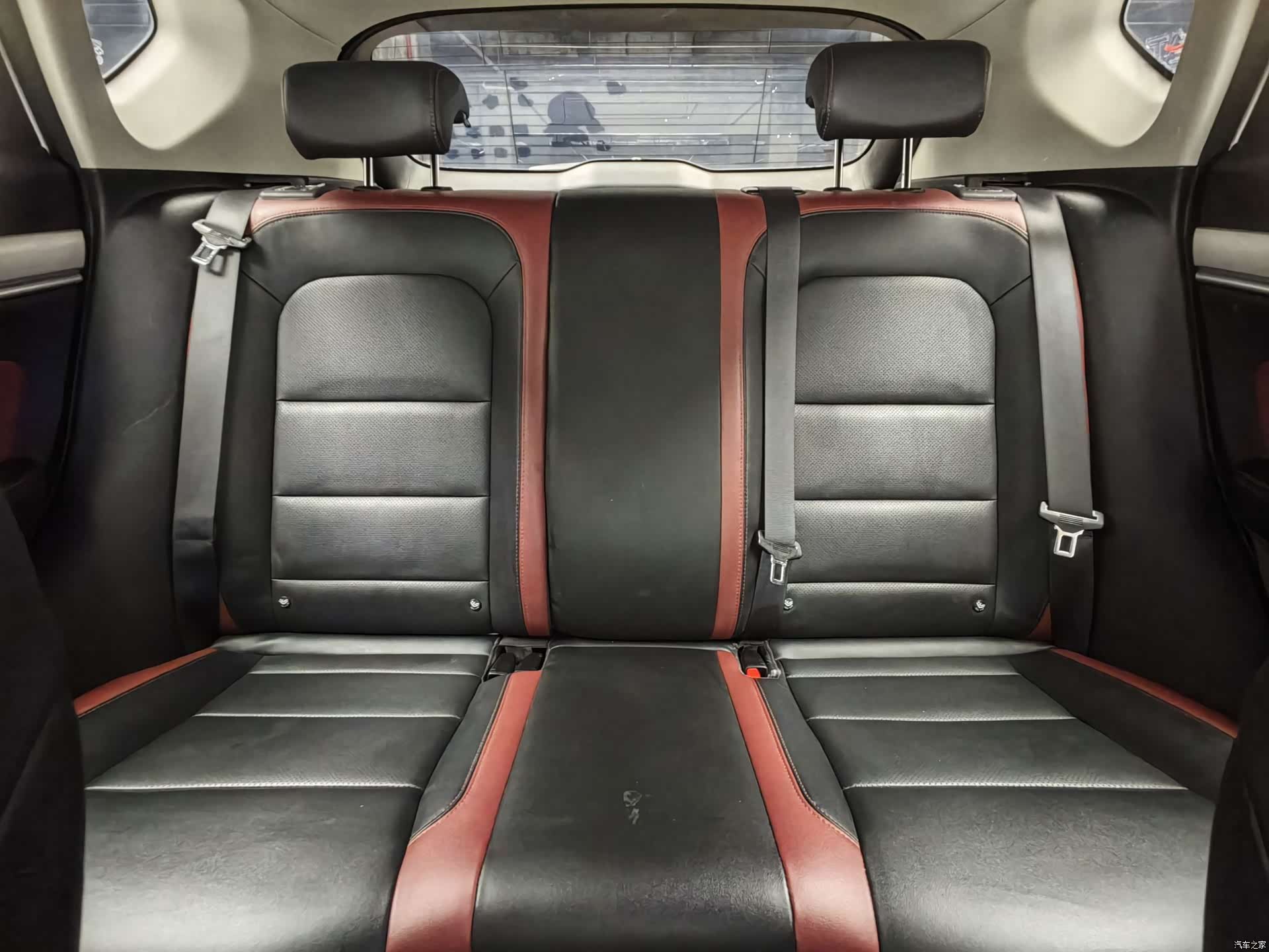 Geely Coolray, 2022 17