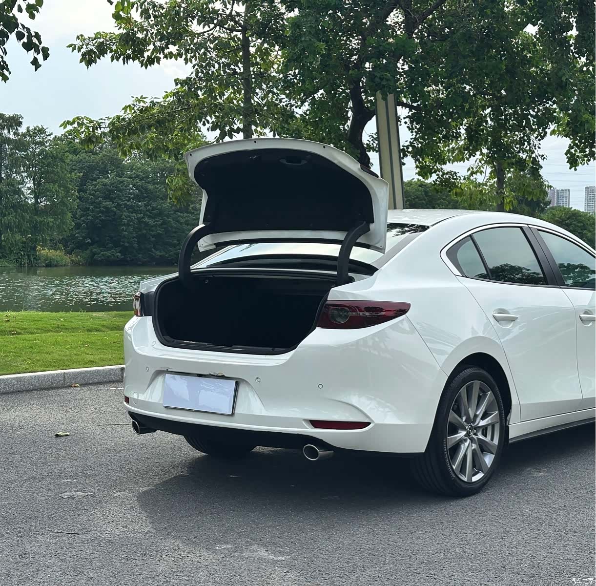 Mazda Mazda3, 2021 10
