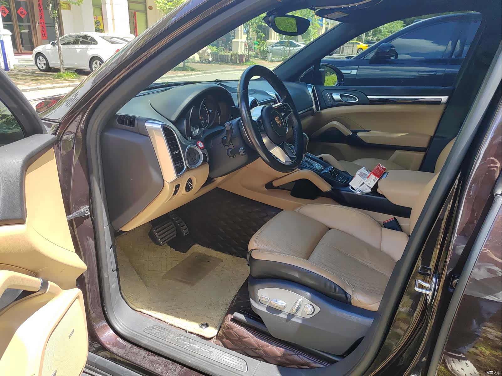 Porsche Cayenne, 2015 11