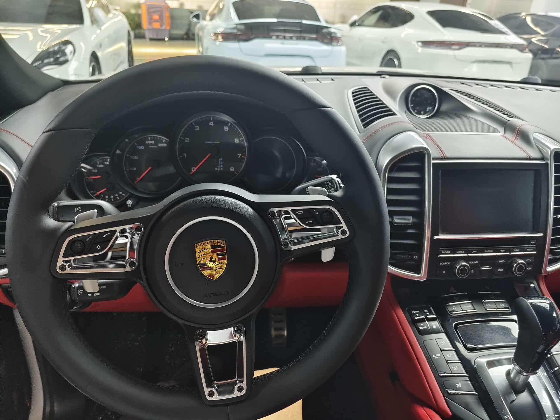 Porsche Cayenne, 2013 6