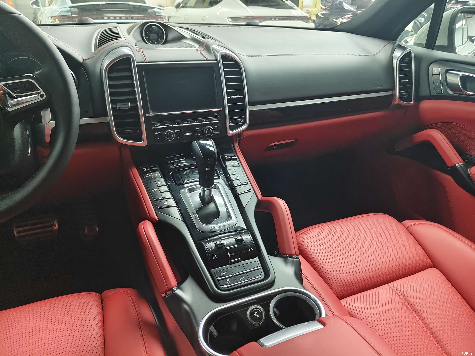 Porsche Cayenne, 2013 13