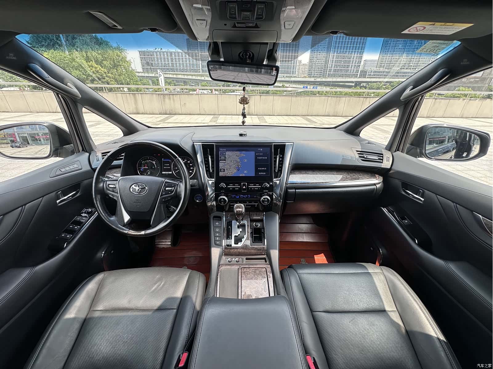 Toyota Vellfire, 2021 12