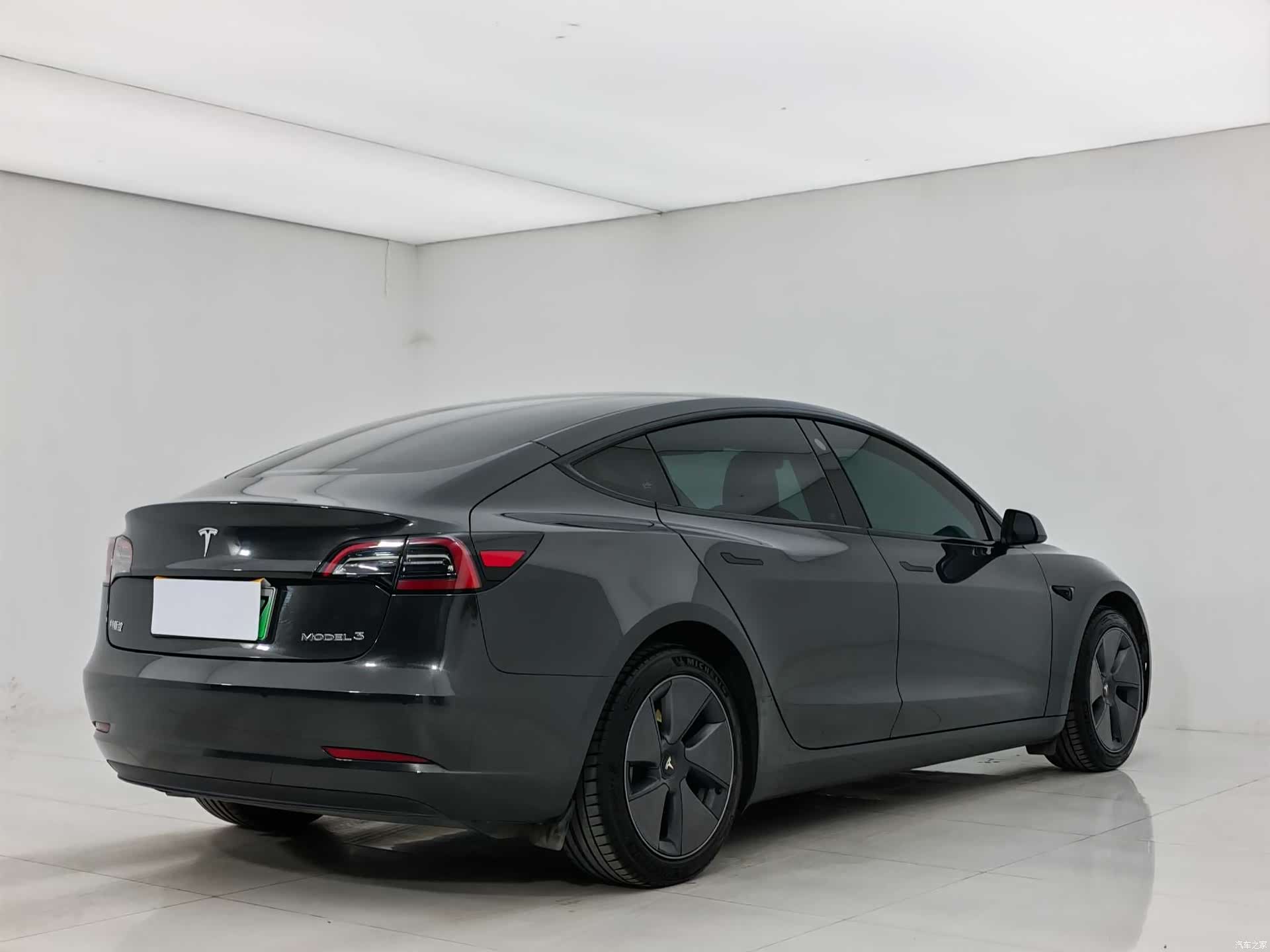 Tesla Model 3, 2023 все фото