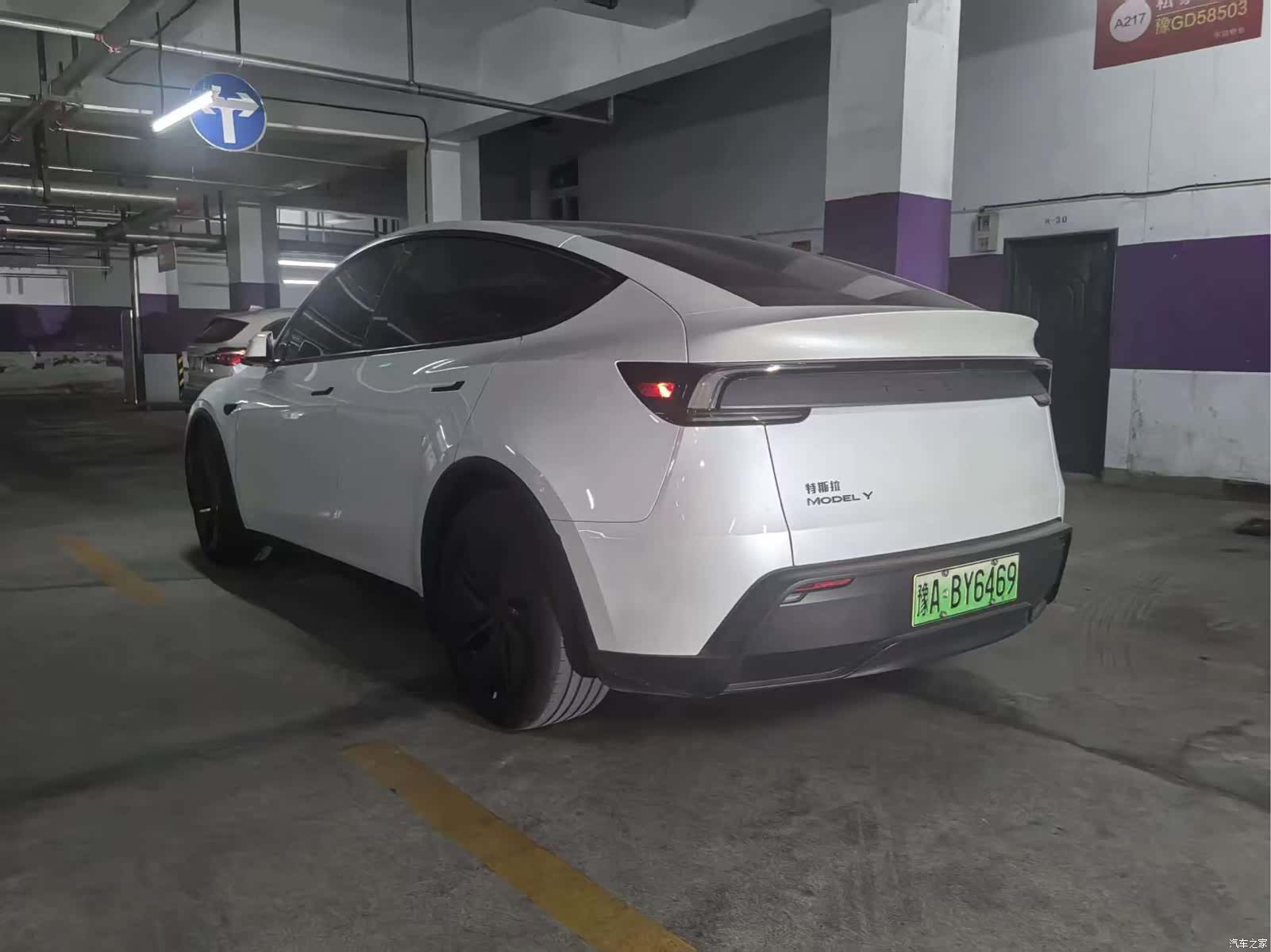 Tesla Model Y, 2025 2