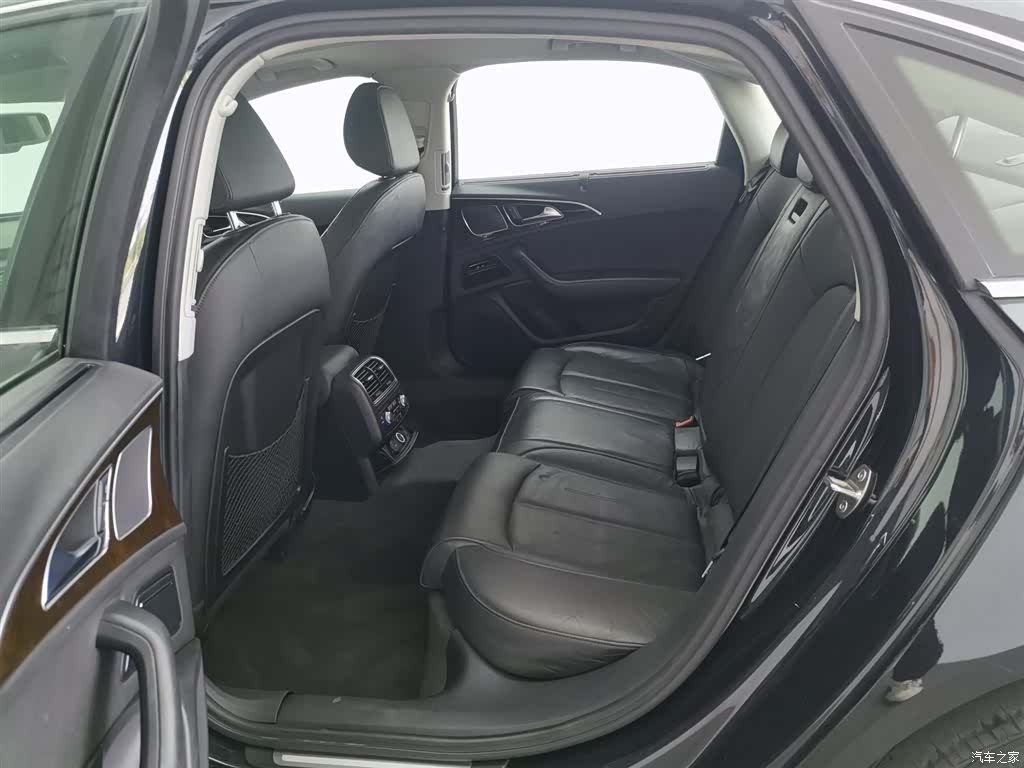 Audi A6L, 2013 15
