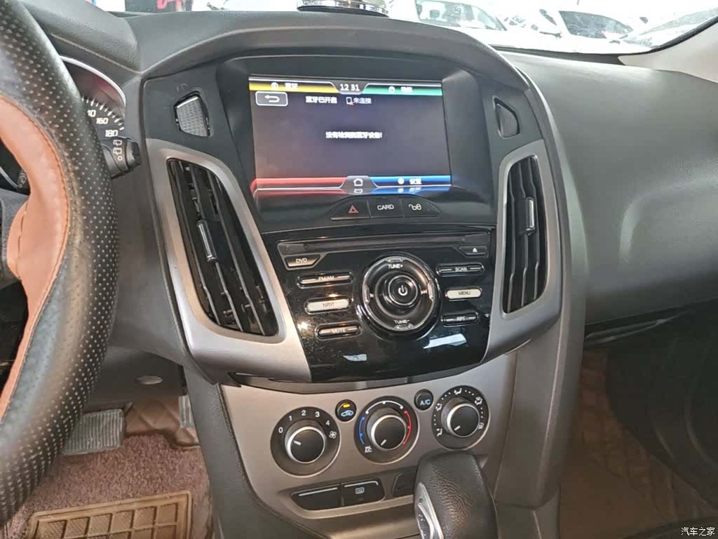 Ford Focus, 2015 9