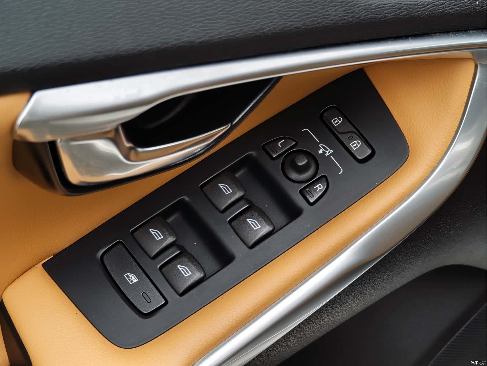 Volvo V40, 2017 16
