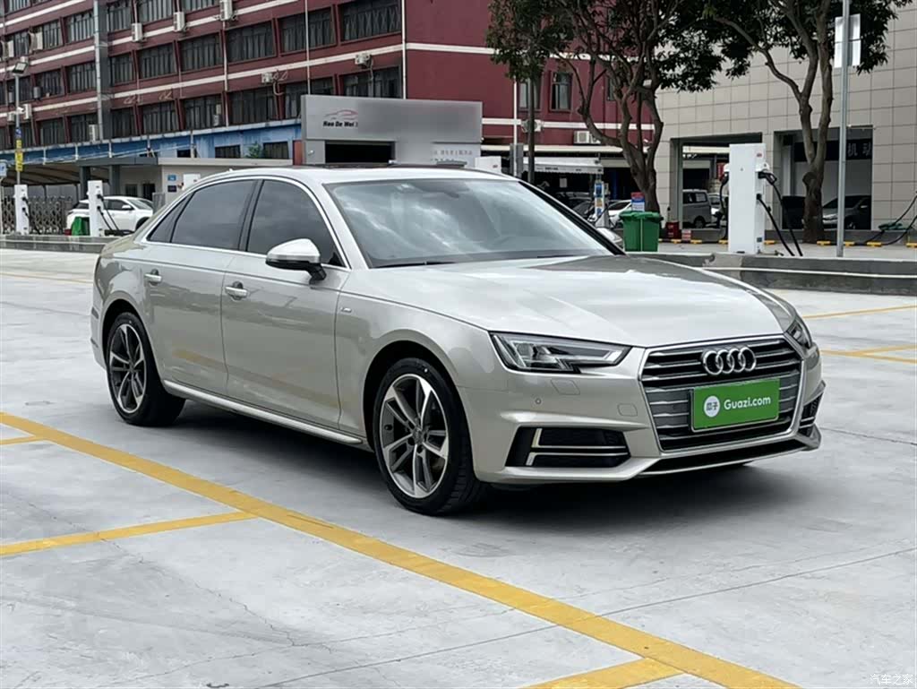 Audi A4L, 2018 19