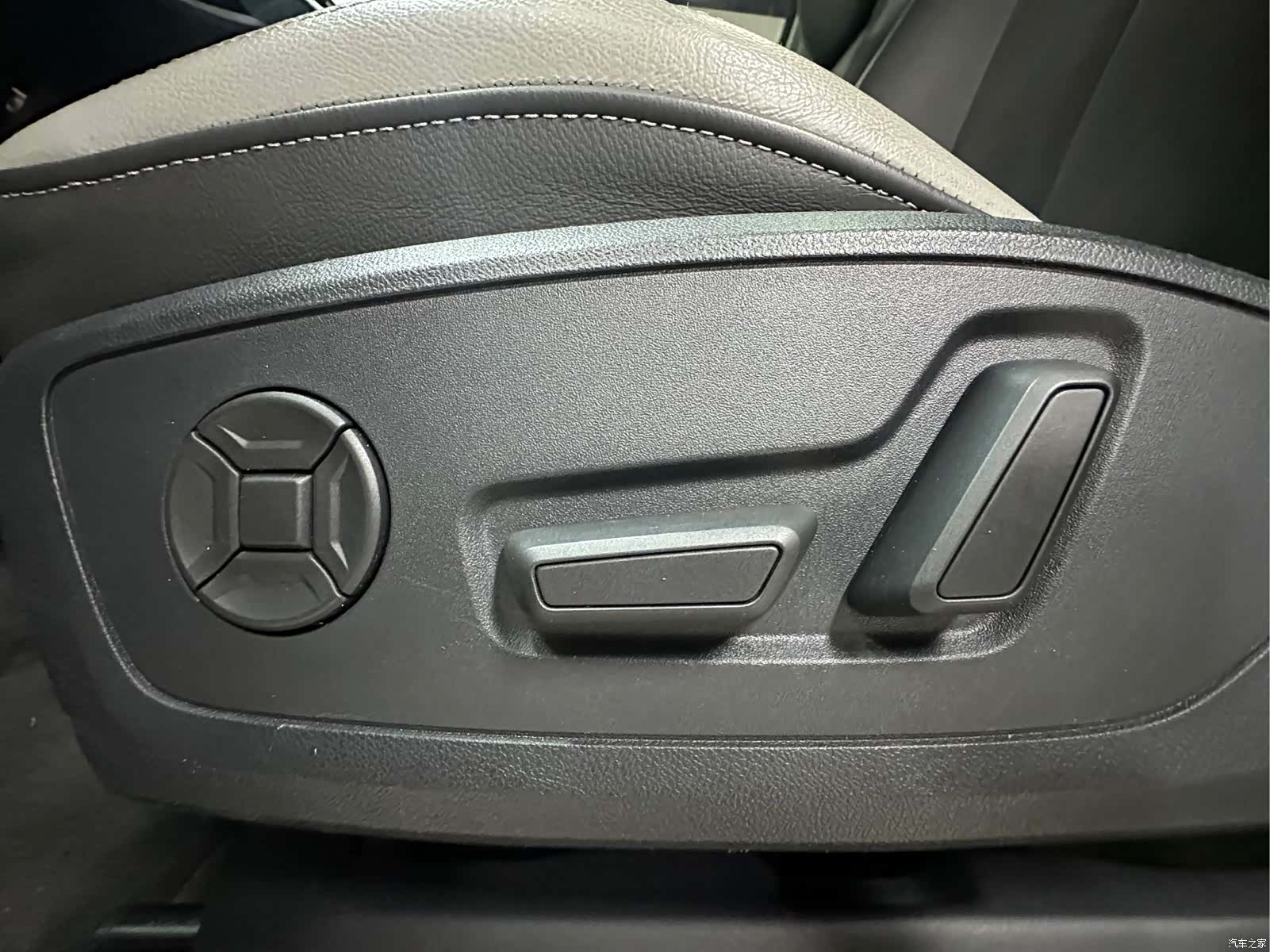 Audi Q3, 2022 20