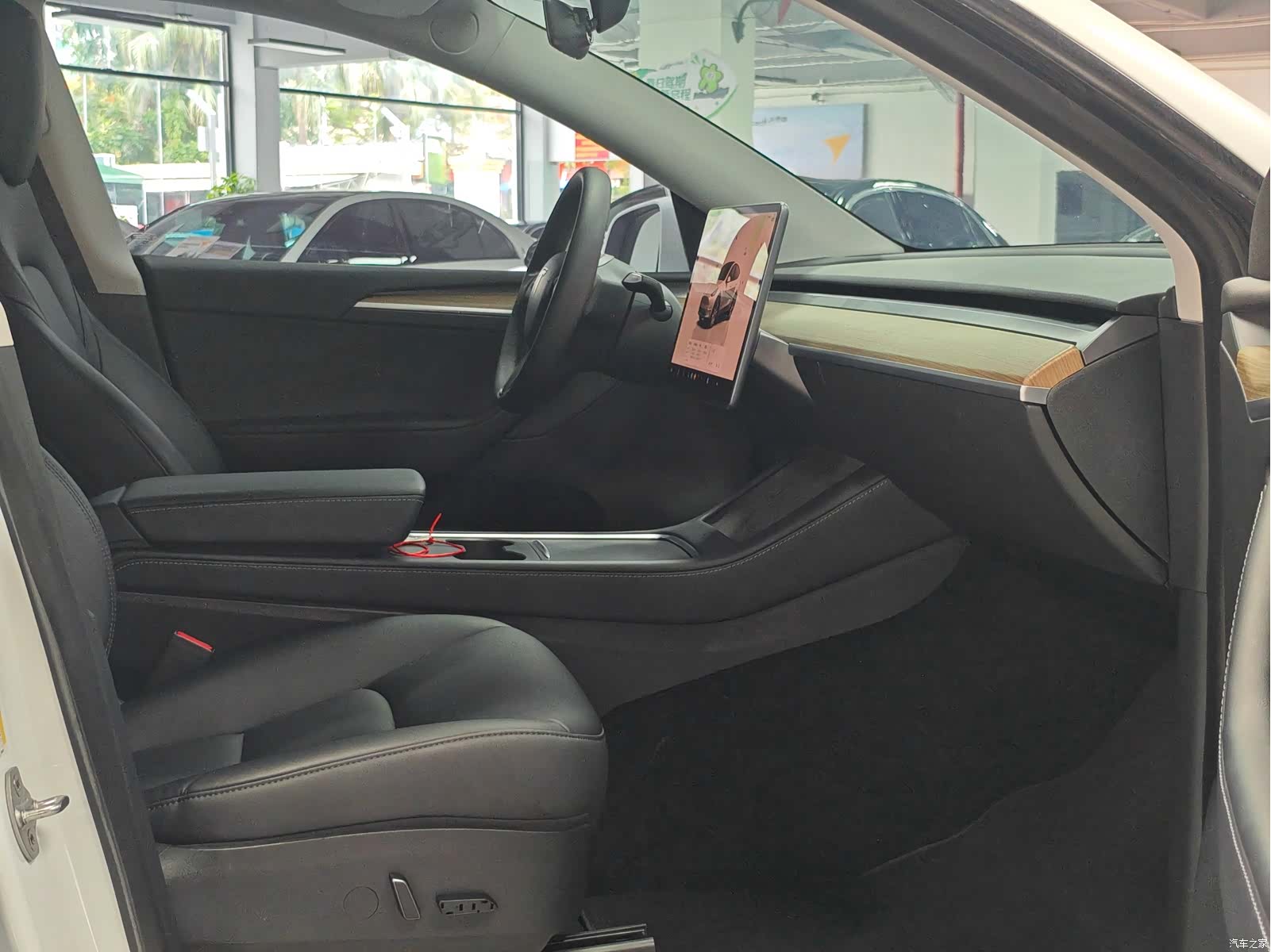 Tesla Model Y, 2022 11