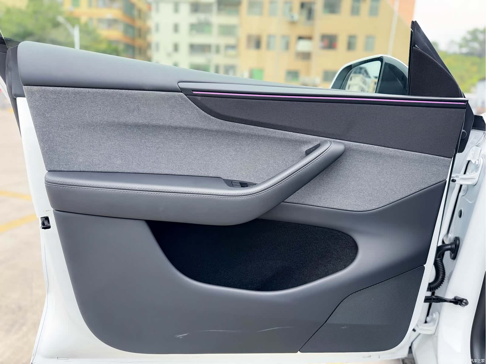 Tesla Model Y, 2025 10