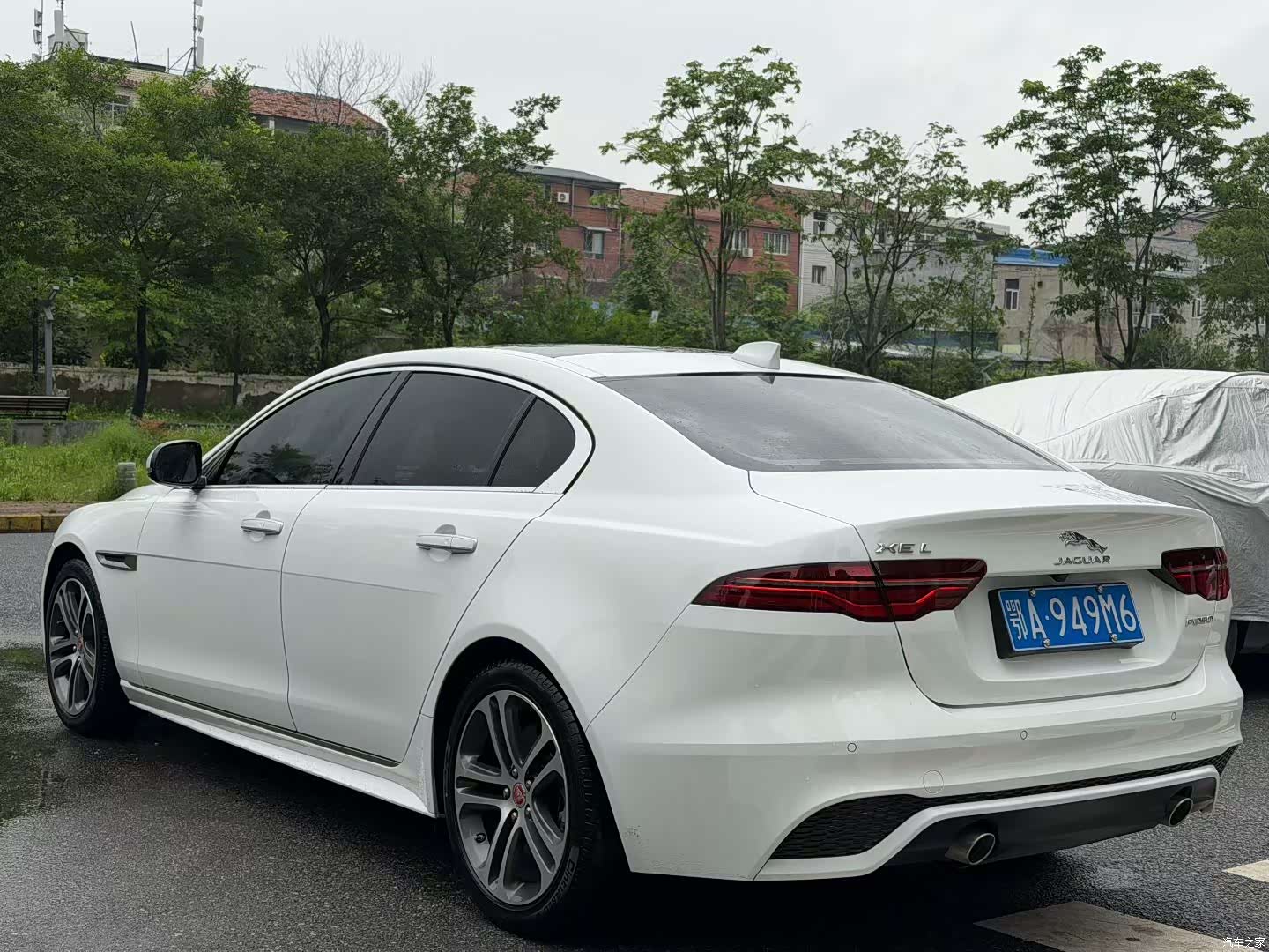 Land Rover XEL, 2021 9