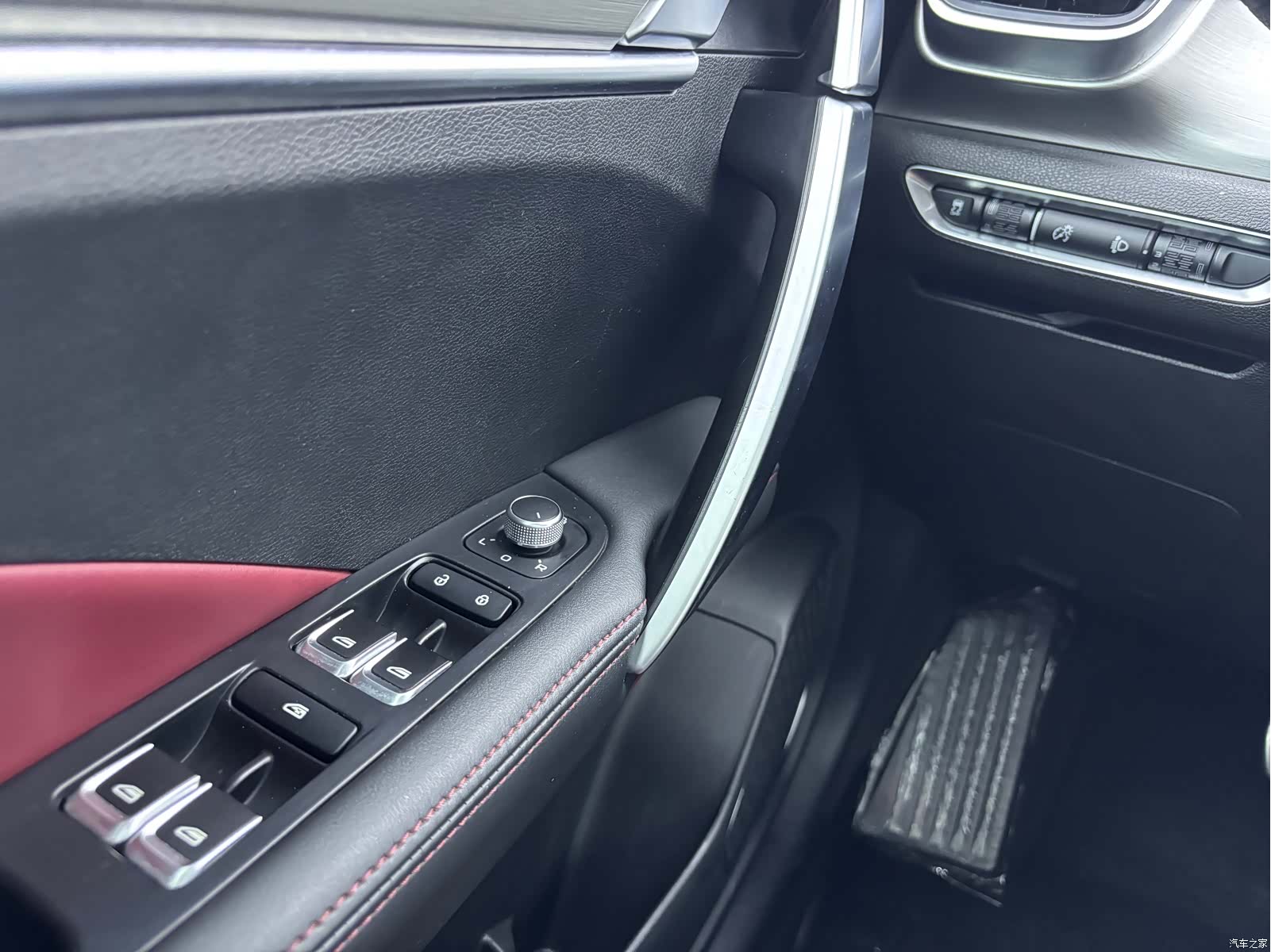 Geely Coolray, 2021 24