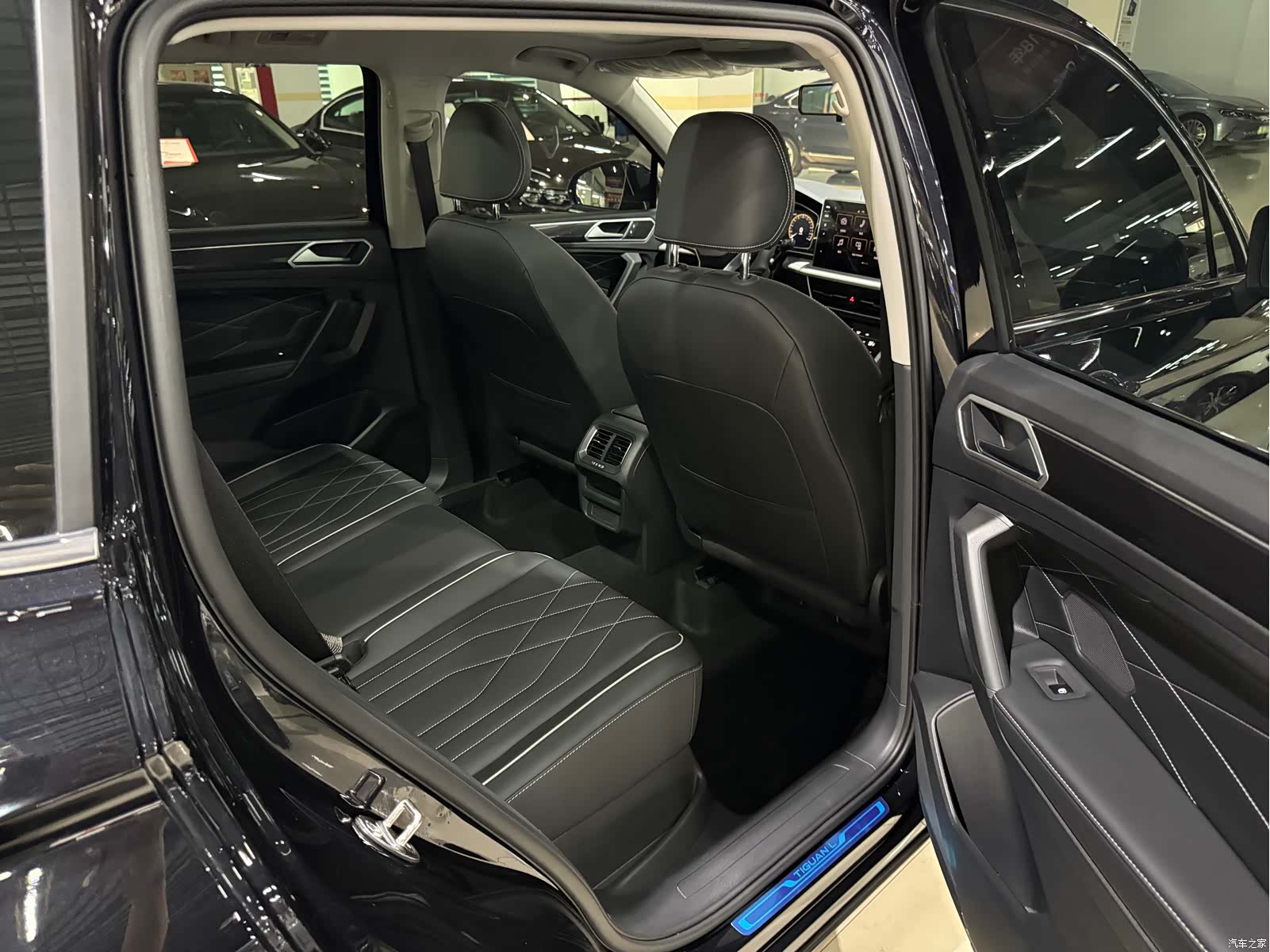 Volkswagen Tiguan L, 2025 8