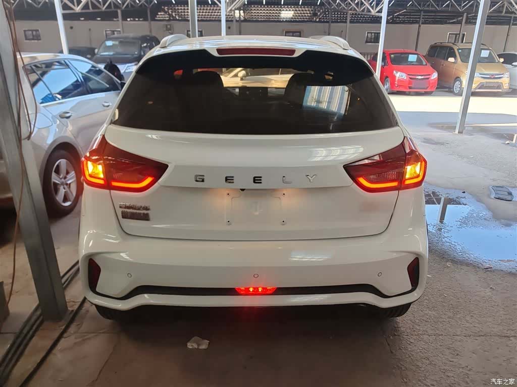 Geely X3, 2022 4