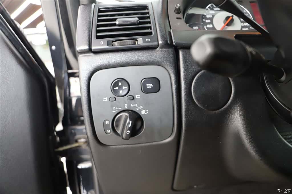 Mercedes-Benz G-Class, 2009 13