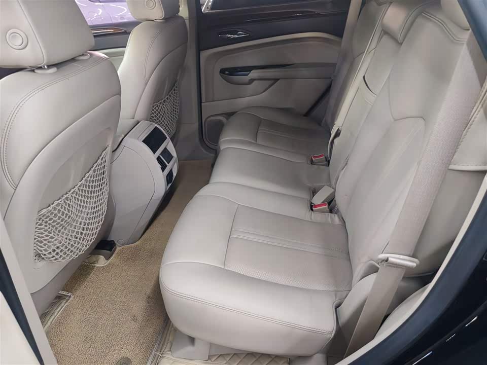 Cadillac SRX