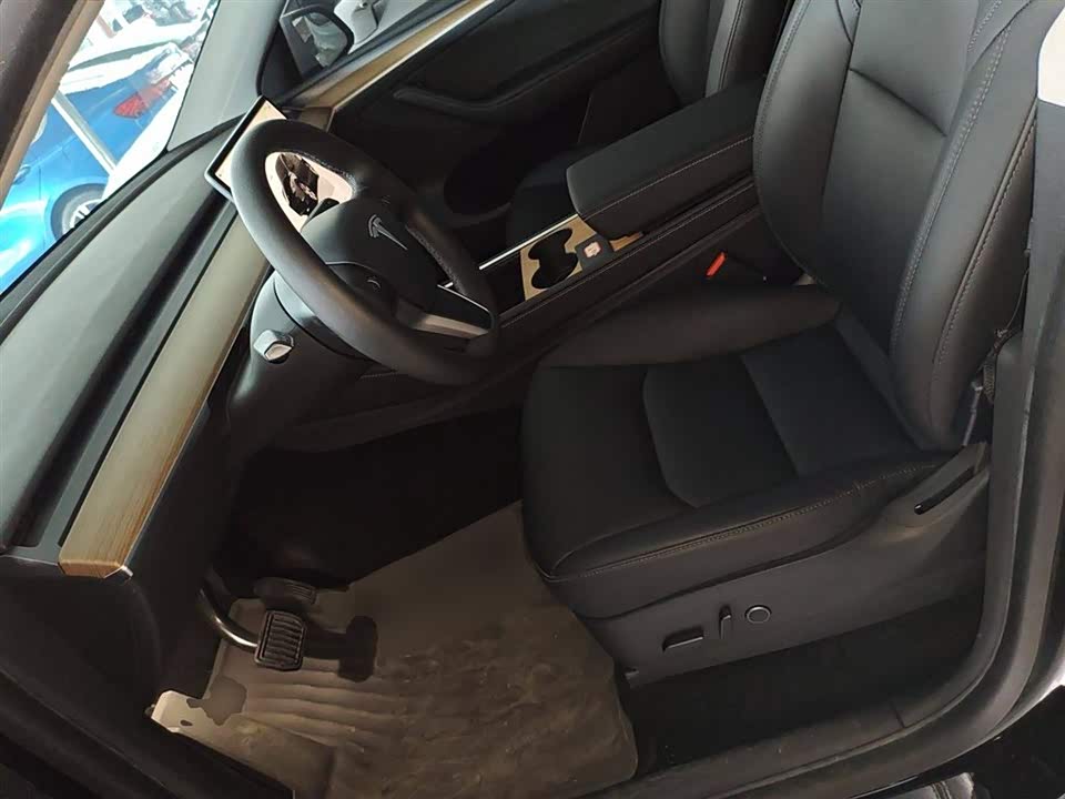 Tesla Model Y Tesla Model Y