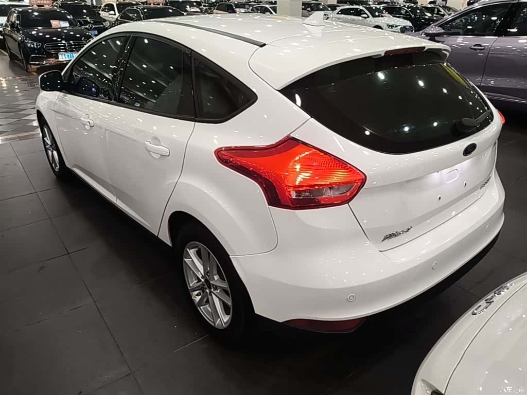 Ford Focus, 2019 все фото