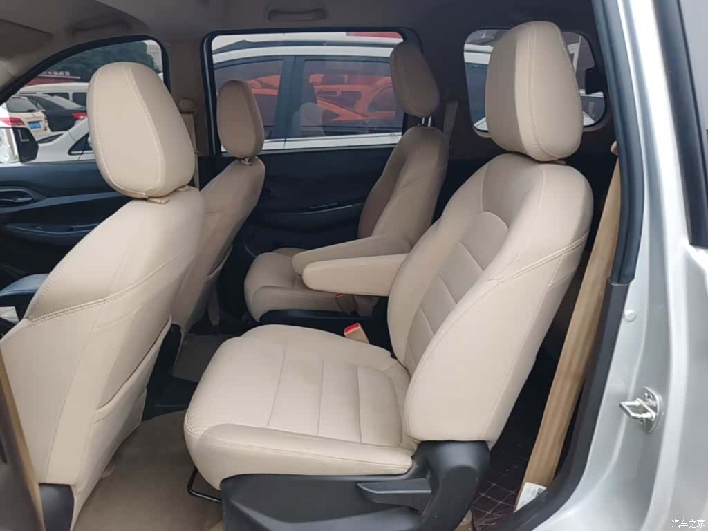 Wuling Hongguang, 2018 17