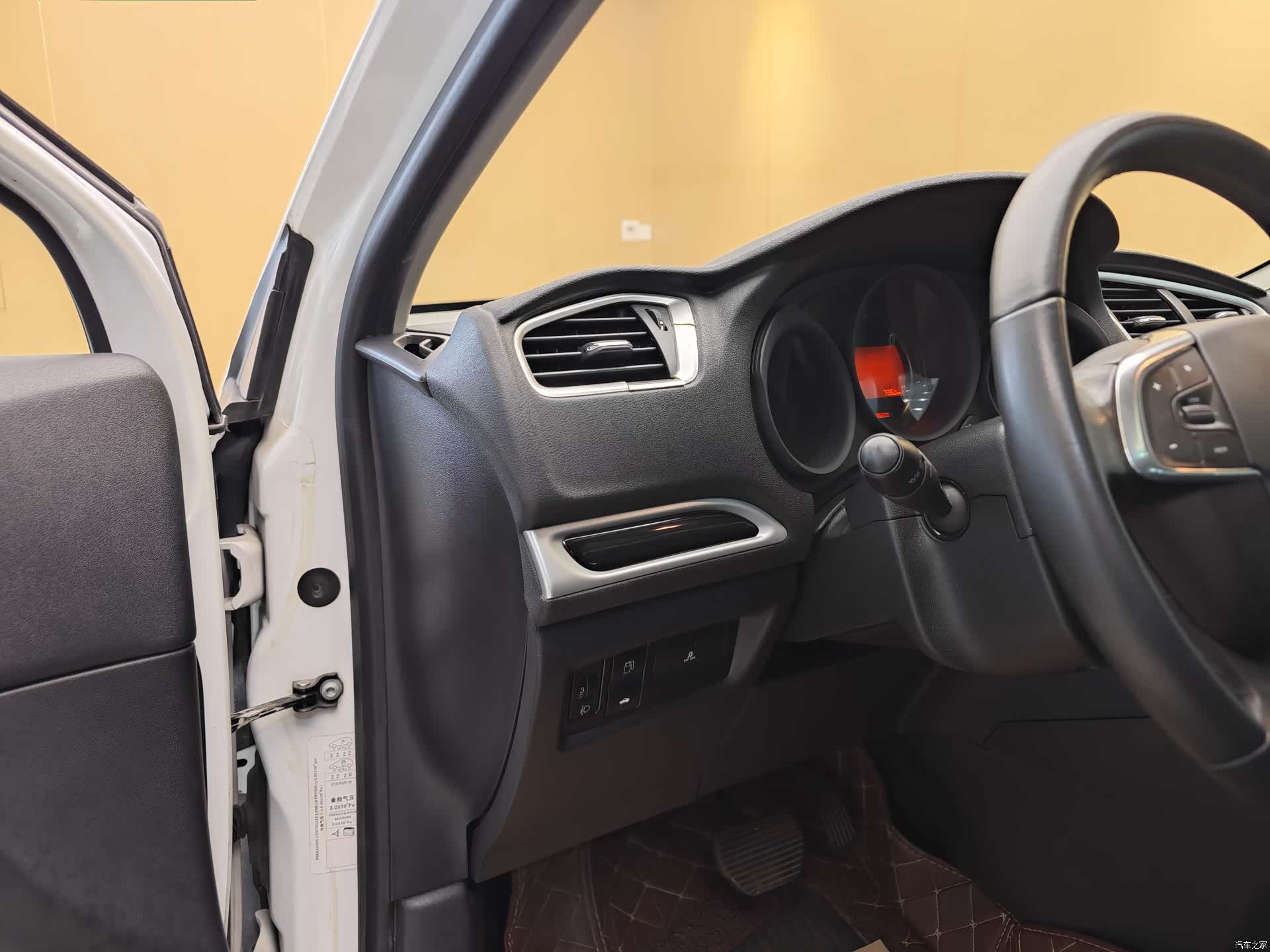 Citroen C4, 2018 11