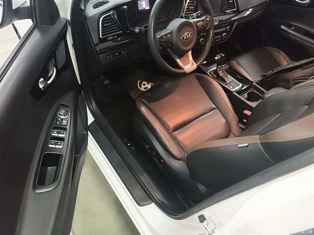 Kia GLS, 2018 16